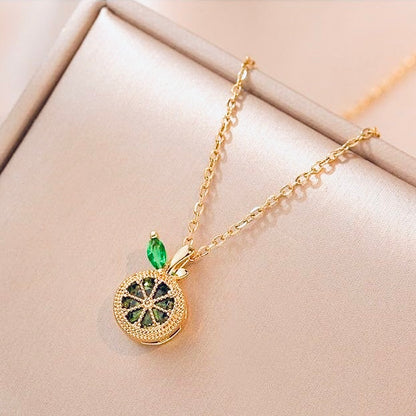 Lemon-shaped green titanium steel simple clavicle necklace💚